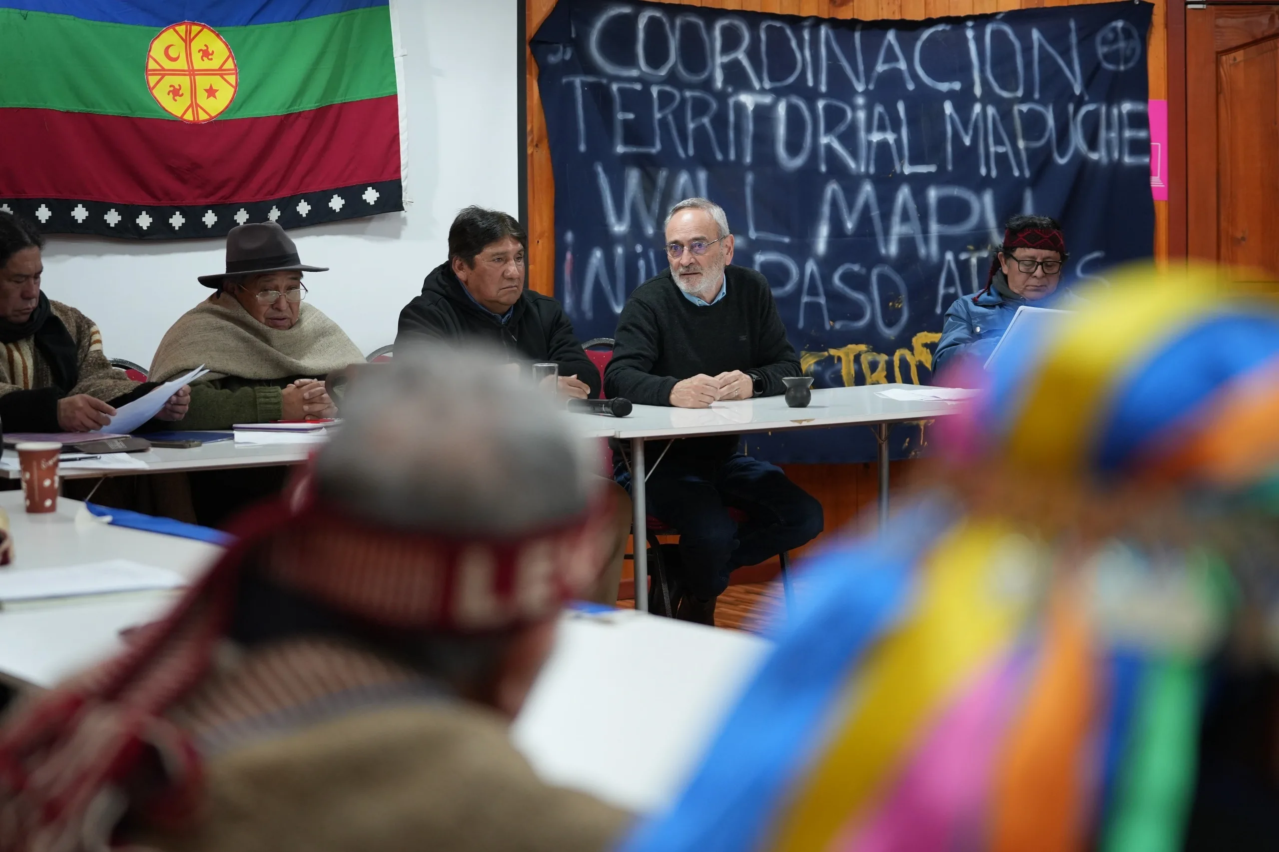 Encuentro entre René Saffirio y organizaciones mapuche aborda derechos indígenas y desarrollo territorial