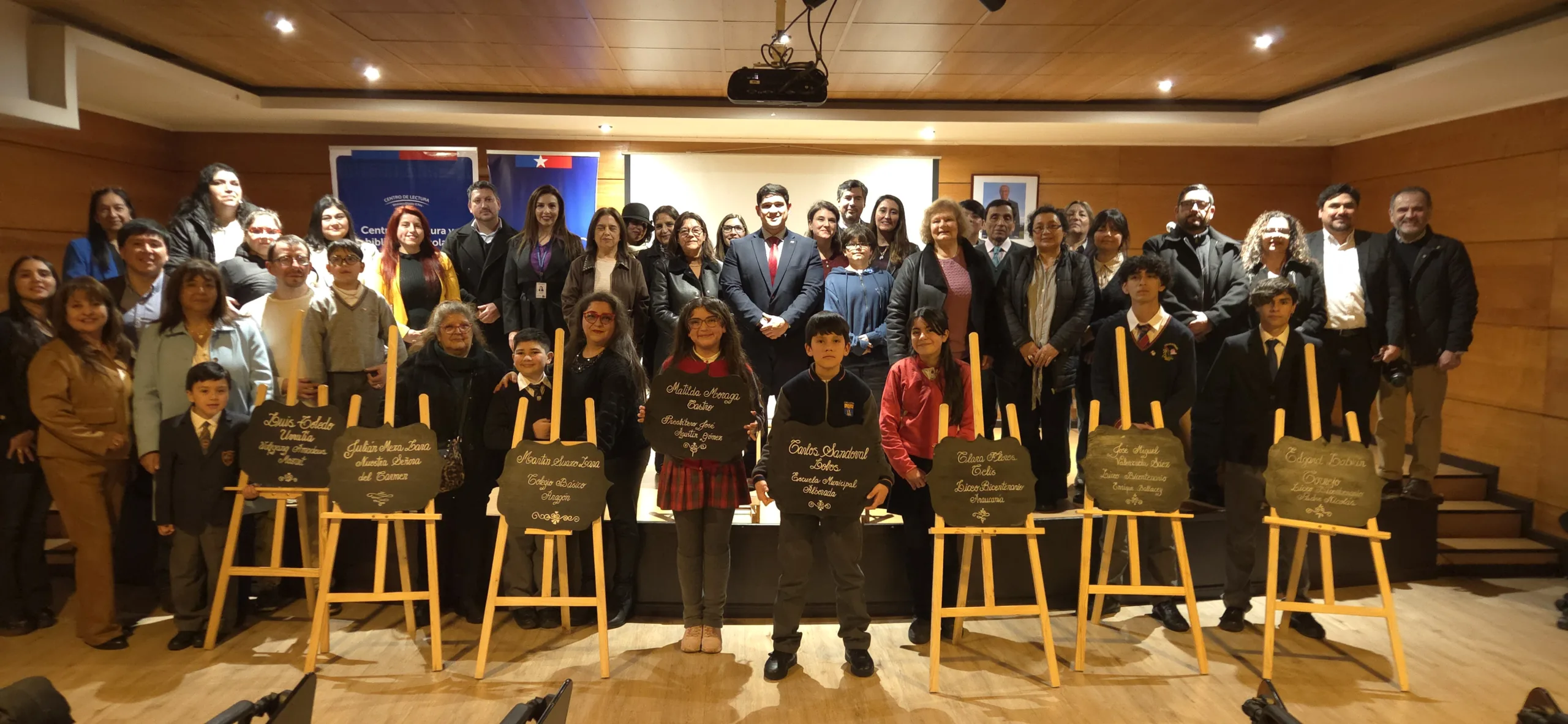Ocho estudiantes de La Araucanía destacan a nivel nacional en iniciativa de fomento lector del Mineduc