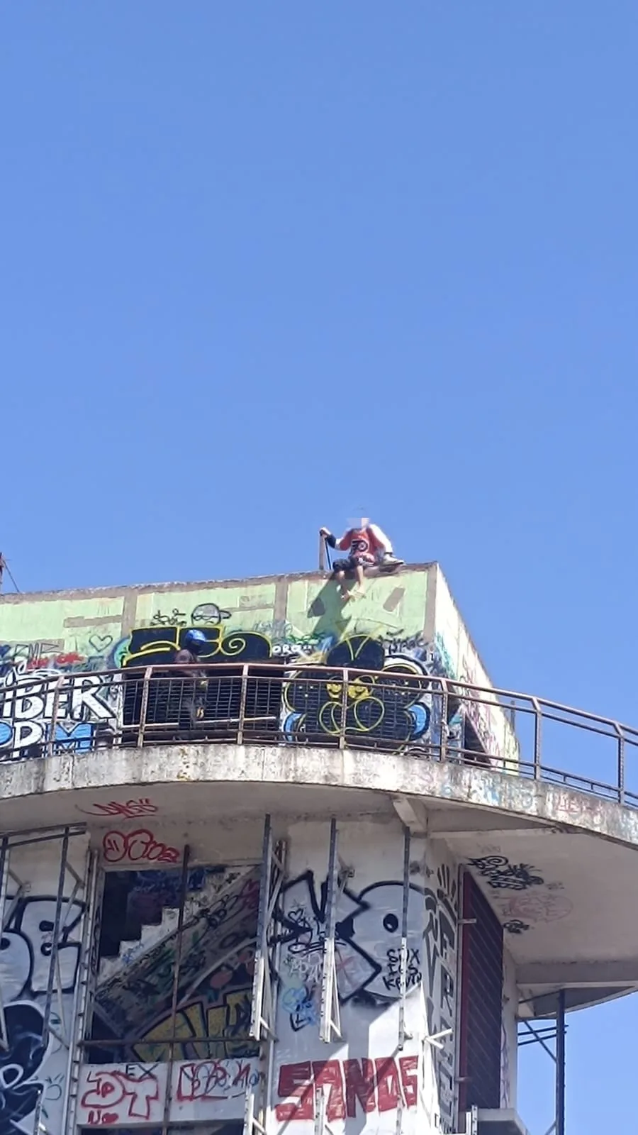 Ciclopatrulleros de la Municipalidad de Temuco evitan nueva tragedia en la Isla Cautín