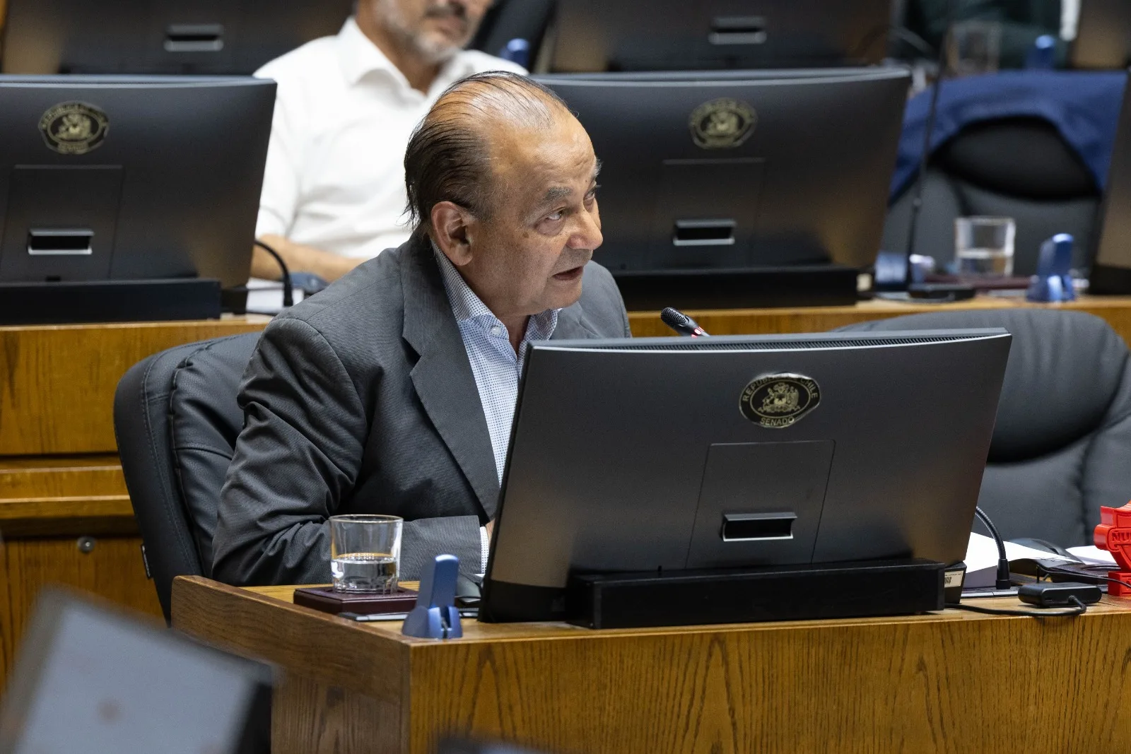 “Desarrollo Social y Mujer deberán responder”: senador Celis oficia por eventual cierre de Fundación de las Familias