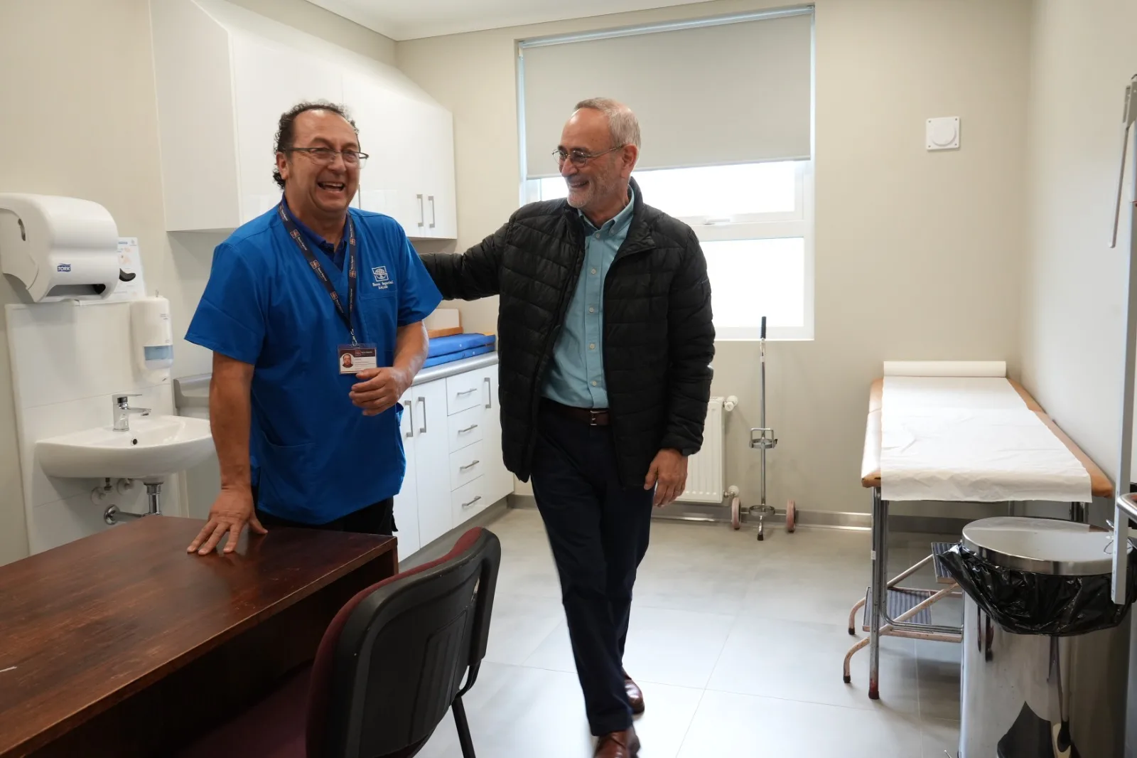 Gobernador René Saffirio convoca a hospitales de La Araucanía por impacto de recortes en Salud