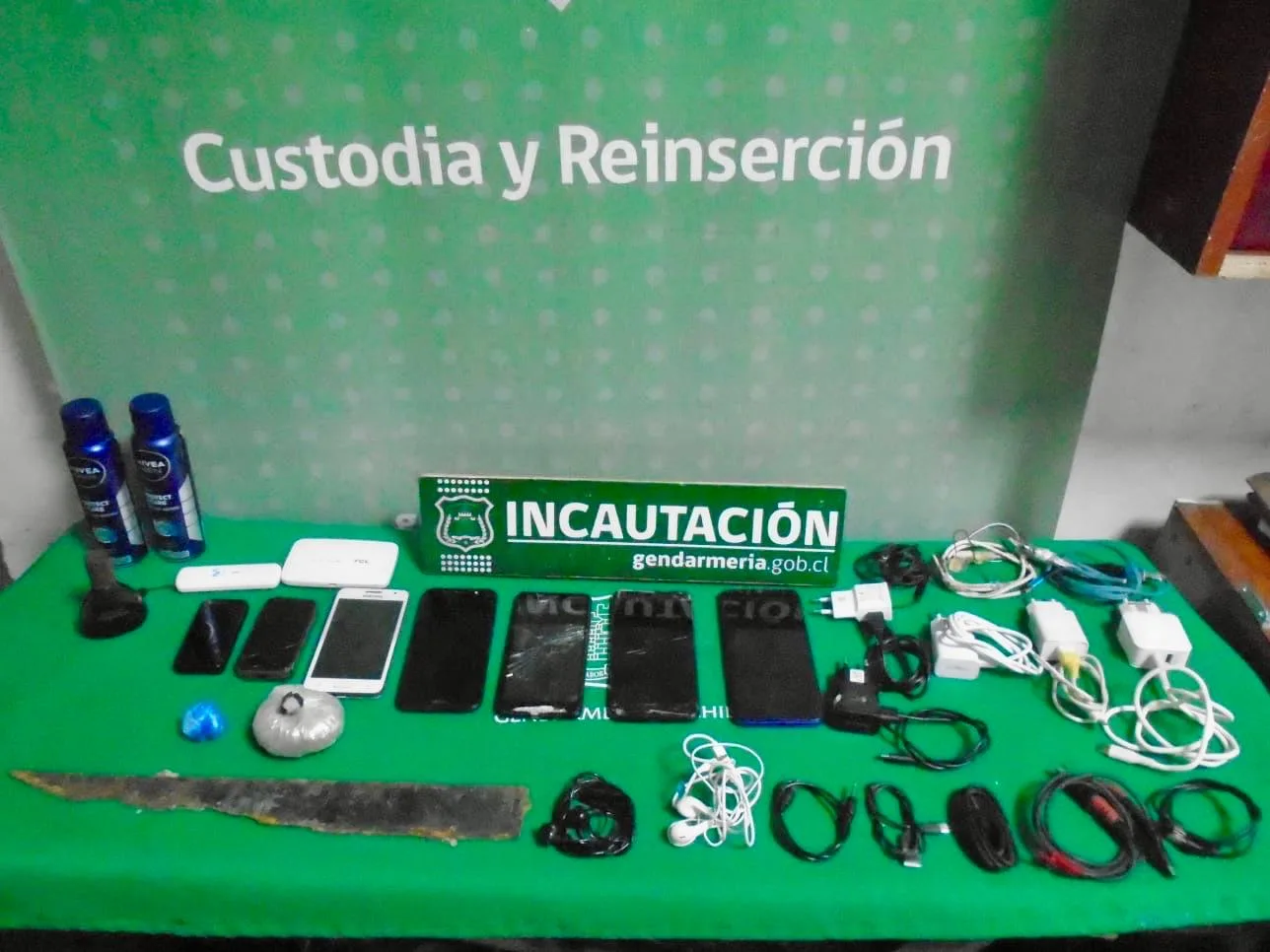 Gendarmería refuerza la seguridad penitenciaria en La Araucanía con exitosos procedimientos de registro y allanamiento