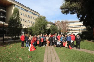 Personas mayores de Pedro de Valdivia conocen la Universidad Autónoma en el Mes del Buen Trato