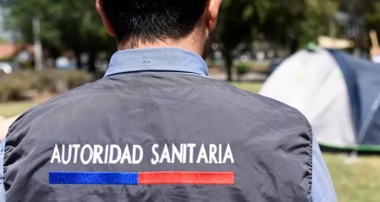 Fiscalización a cabarets y locales nocturnos en Pitrufquén deja 5 sumarios sanitarios