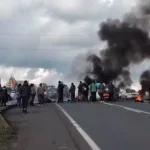 La paciencia se agotó: barricadas y rutas bloqueadas marcan jornada de protesta por prolongado corte de luz en Lautaro