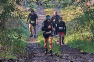 Más de 300 corredores desafiaron cerros, barro y naturaleza en el exitoso Trail Aventura Pillanlelbún