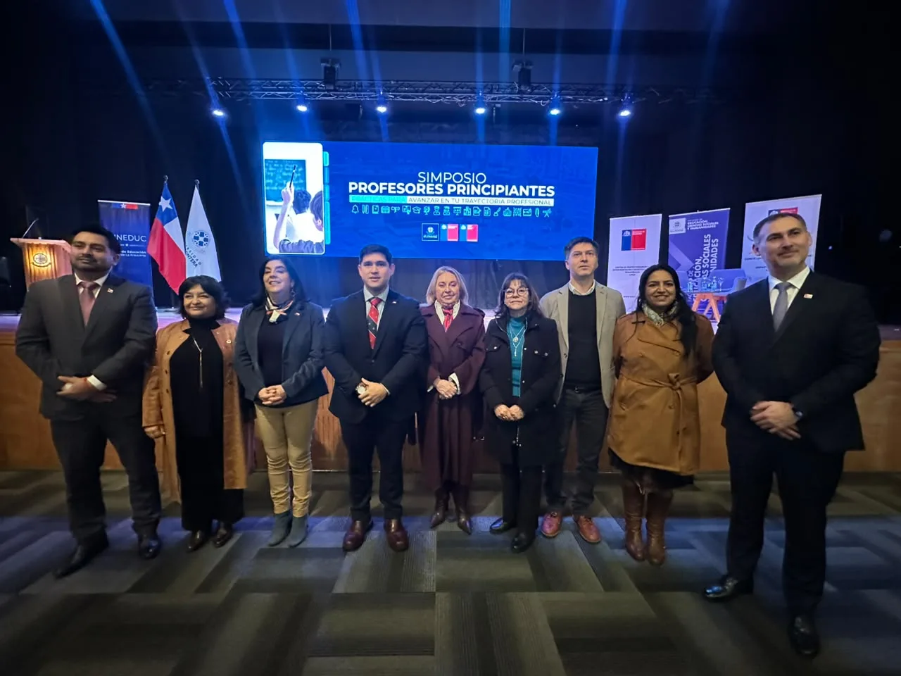 Mineduc reúne en la UFRO a profesores principiantes y futuros docentes para abordar los desafíos de la profesión