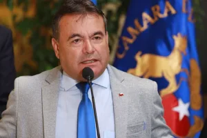 Nueva ausencia de Beltrán impide constituir Comisión Mixta de Ley de Incendios