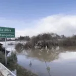 Lluvias e inundaciones golpean la costa de La Araucanía: familias aisladas piden ayuda para sus animales