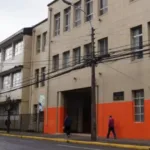 Profesor sufre daño ocular tras activación de extintor durante manifestación en liceo de Temuco