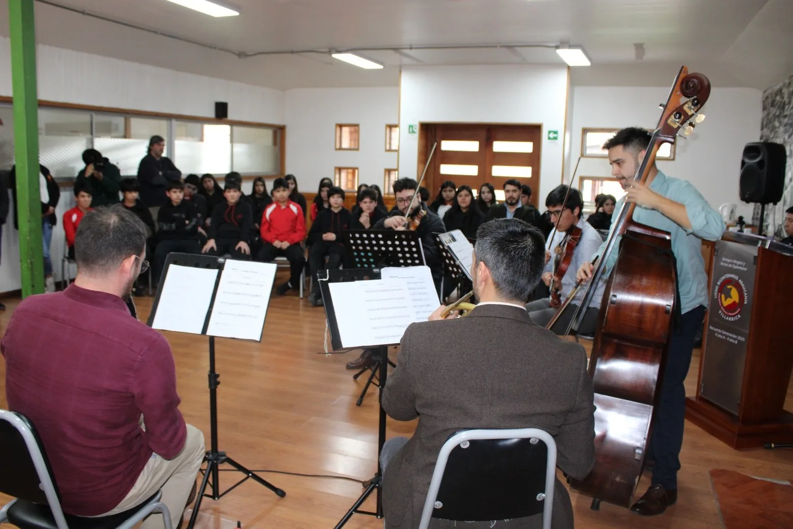 U. Autónoma de Chile y Teatro Municipal de Temuco llevan conciertos educativos y sinfónicos a Villarrica