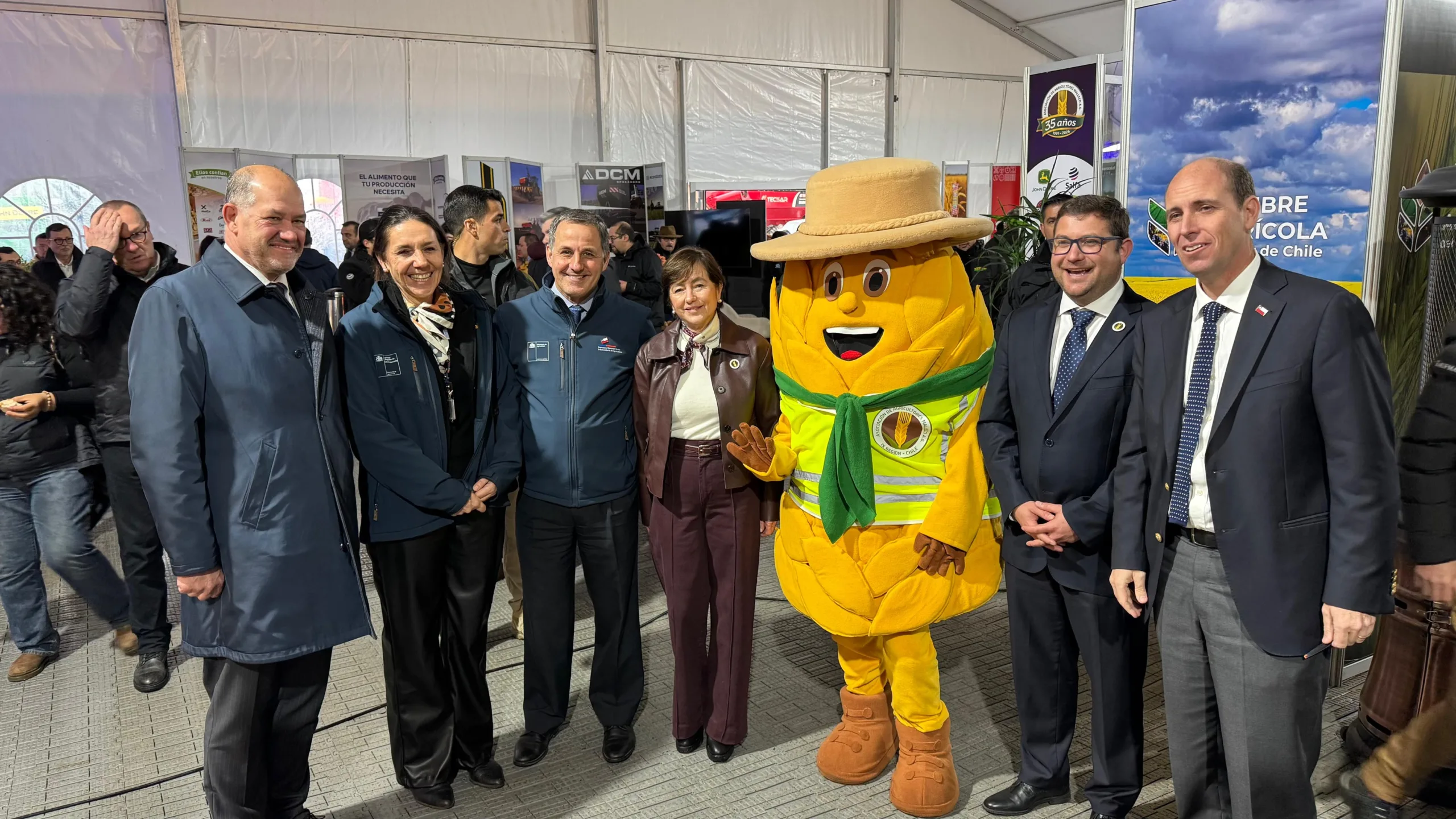 Subsecretario Venezian destaca modernización del agro y recambio generacional durante cumbre agrícola en La Araucanía