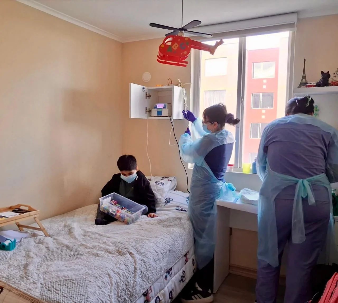 Hospitalización Domiciliaria del HHHA aumenta a 90 camas y fortalece atención en hogares