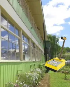 Densímetro nuclear abandonado en un vehículo activa operativo de emergencia en Temuco
