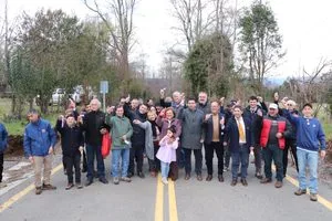MOP y vecinos inauguran camino Cudico-Pino Huacho en Villarrica