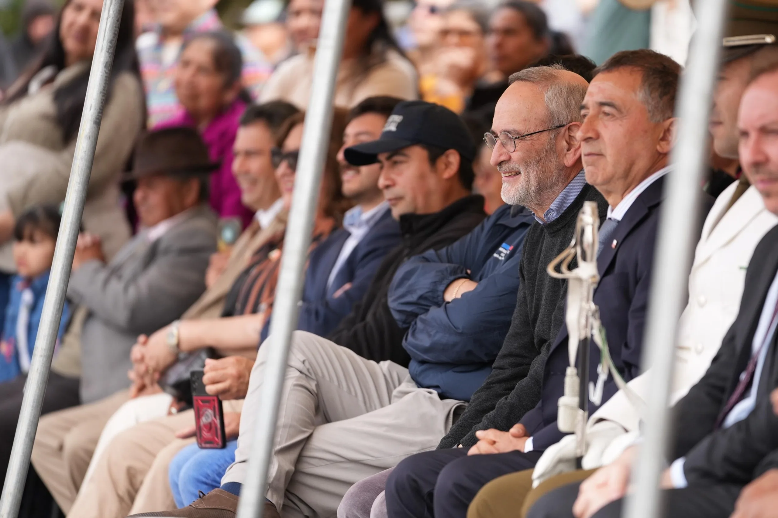 Saffirio destaca participación ciudadana y equidad territorial en desfile de Fiestas Patrias de Hualpín