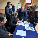 130 familias campesinas de Pitrufquén reciben bonos de $200 mil tras daños por las lluvias