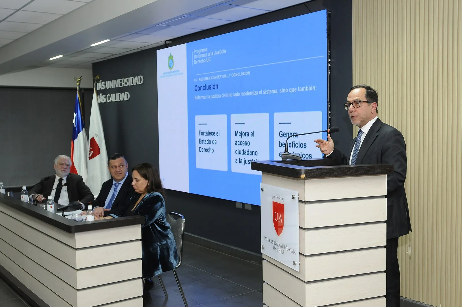 Reforma Procesal Civil: ministro de Justicia debate sus desafíos en Temuco