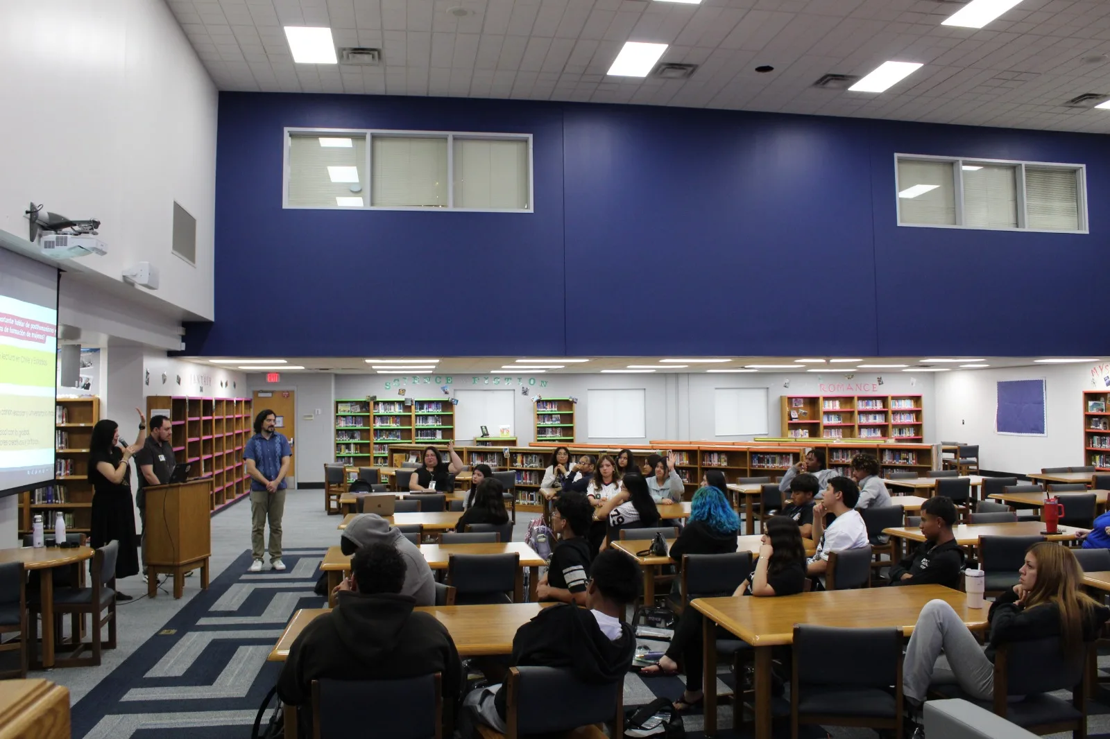 UFRO fortalece su presencia internacional en estudios literarios con simposio en Kansas City