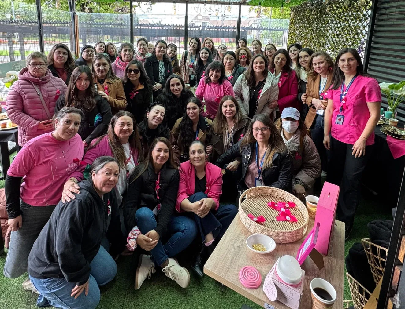 Fuerza Rosa y Fuente Angelina realizaron charla comunitaria para prevenir el cáncer de mama