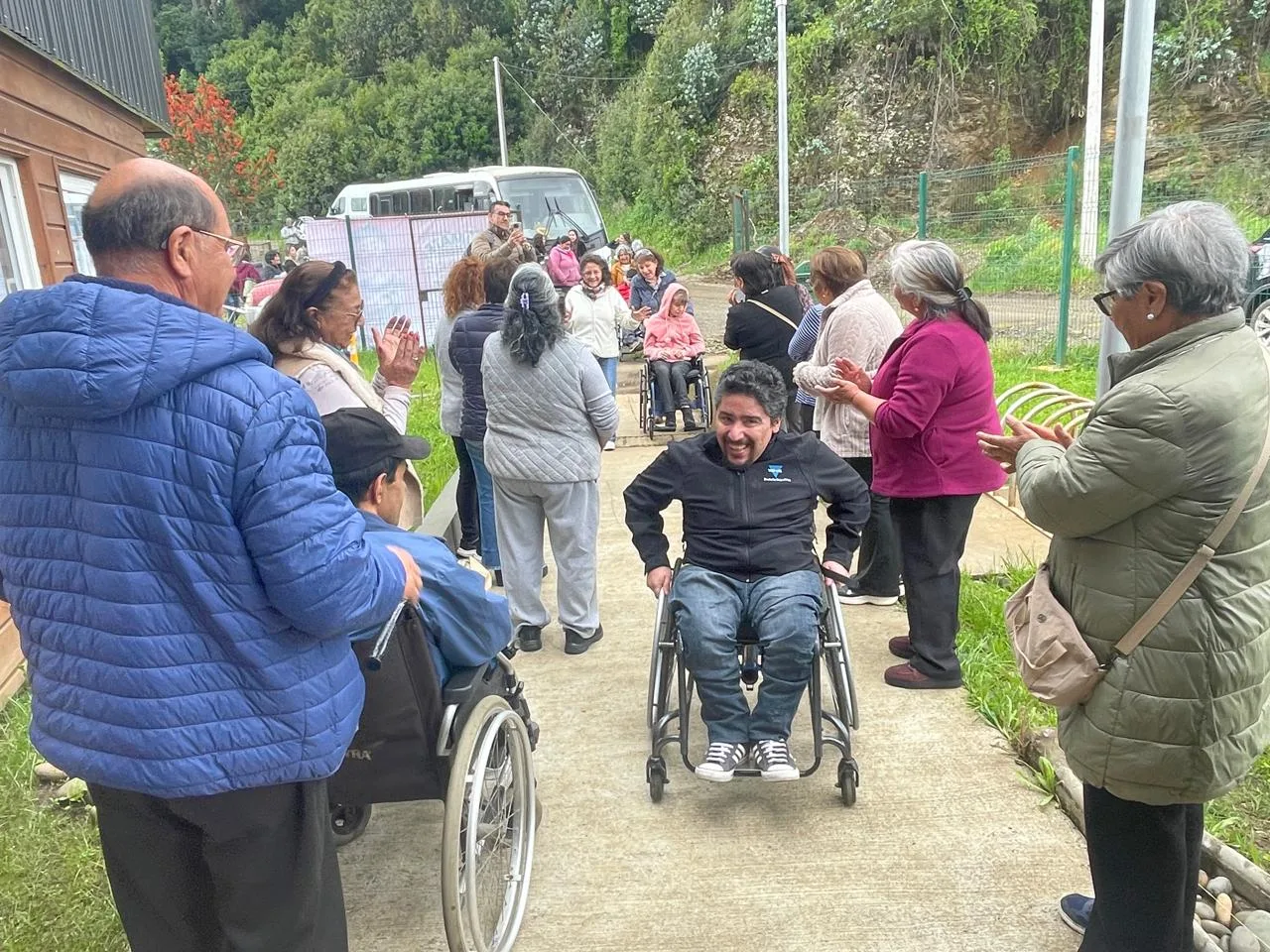 De la cordillera al mar: proyecto inclusivo financiado por el Gobierno conecta a organizaciones de Lonquimay y Saavedra