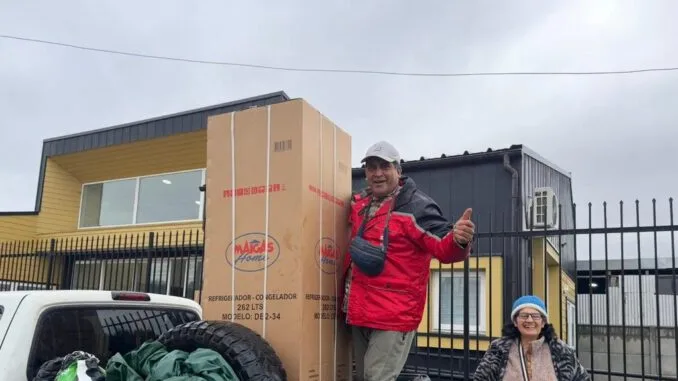 CONADI entrega 14 refrigeradores a familias mapuche afectadas por inundaciones en Pitrufquén
