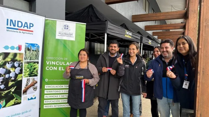 INDAP inaugura Mercado Campesino en la UFRO para apoyar a ocho agricultoras de La Araucanía
