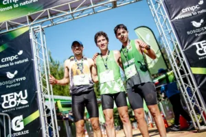 Jorge Vera y María José Saavedra se coronan campeones de los 40K del CMPC Frontera Trail 2026