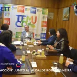 Estudiantes del ISETT entrevistan al alcalde de Temuco en taller de periodismo
