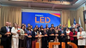 Director de liceo de La Araucanía gana por tercer año consecutivo el Premio LED