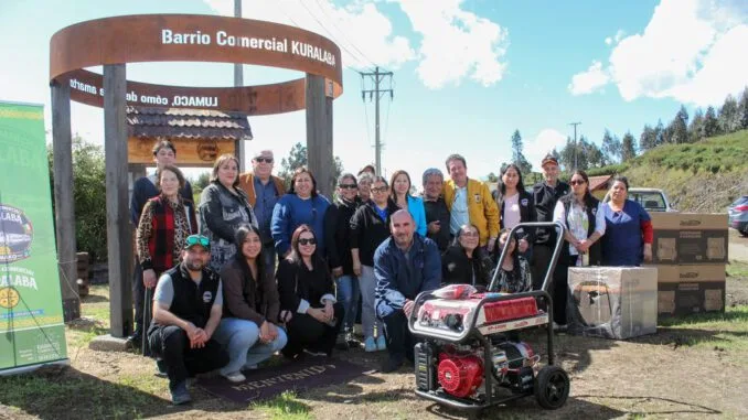 Sercotec entrega generadores eléctricos a 19 negocios del barrio comercial Kuralaba de Lumaco